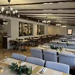 La кrechunu Hotel *