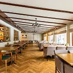 La кrechunu Hotel *